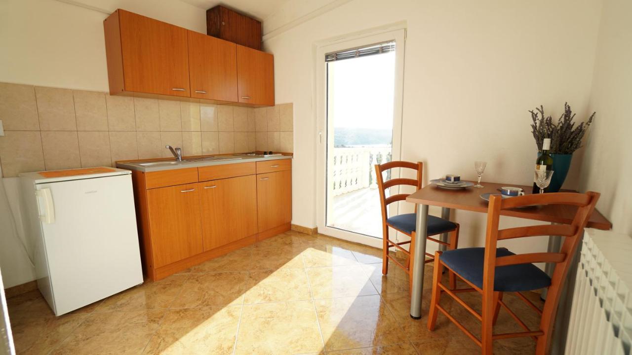 Apartments Kata Gornji Karin Eksteriør billede