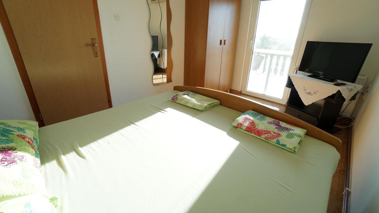 Apartments Kata Gornji Karin Eksteriør billede